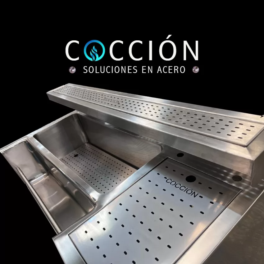 Mesa para cocteles en acero inoxidable